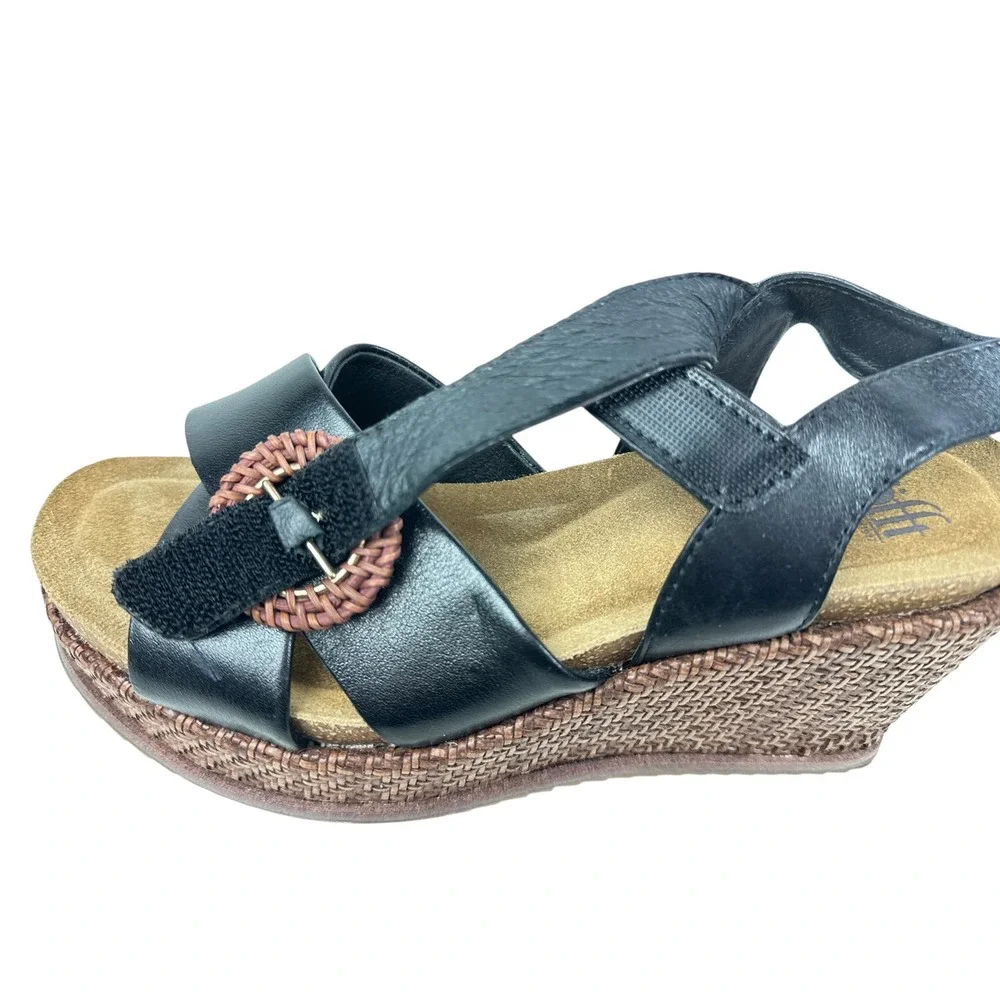 Sofft Black Leather Wedge Sandals Woven Platform Buckle Detail Womens 7.5 M